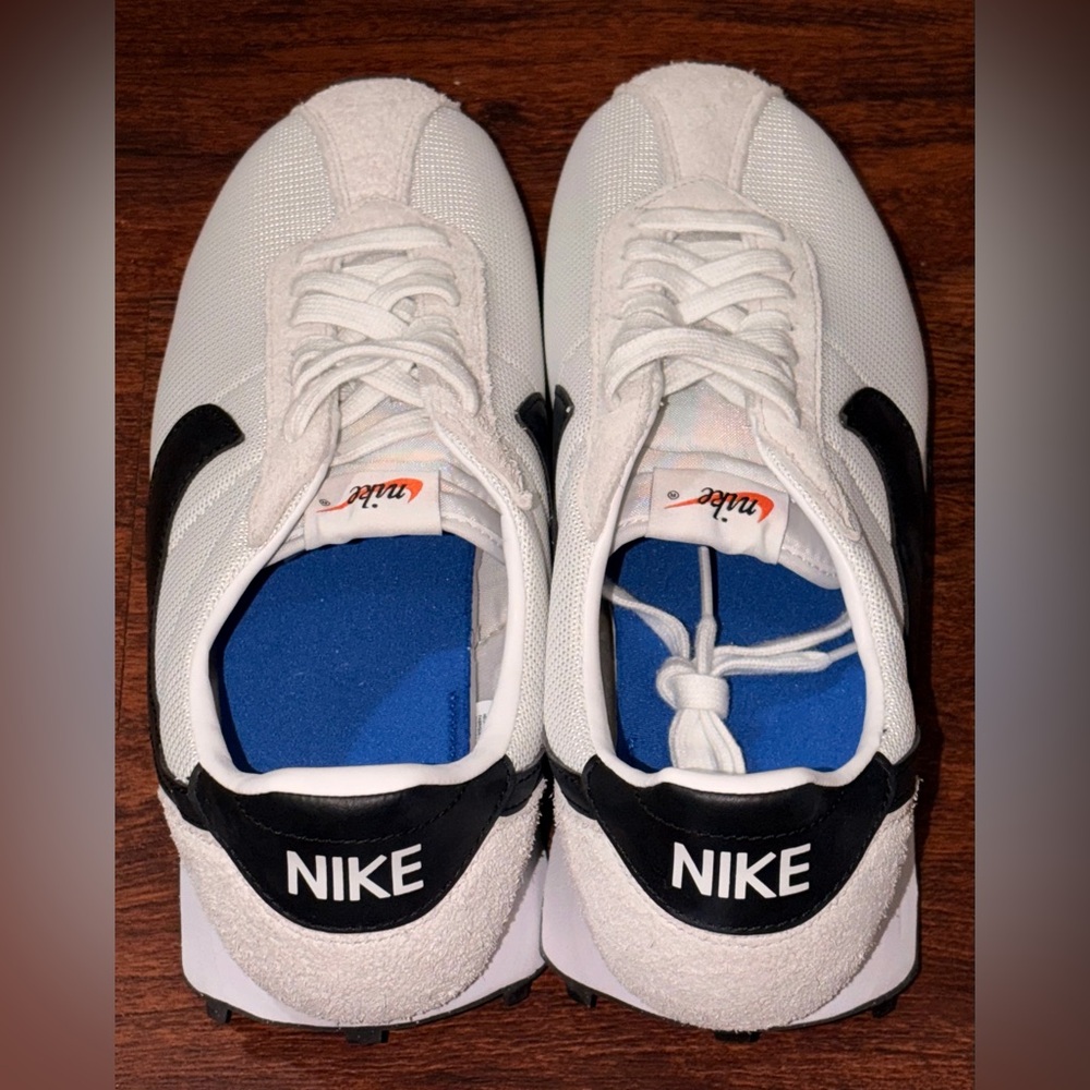 Nike size 10.5 - Picture 7 of 12